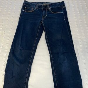 Size 6 American Eagle gently worn stretchy skinny jeans